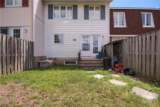 419 Kintyre Private, Townhouse with 3 bedrooms, 2 bathrooms and 1 parking in Ottawa ON | Image 26