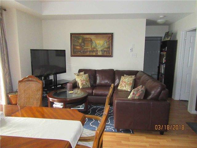 08 - 60 Fairwood Circ, Townhouse with 1 bedrooms, 1 bathrooms and 1 parking in Brampton ON | Image 2