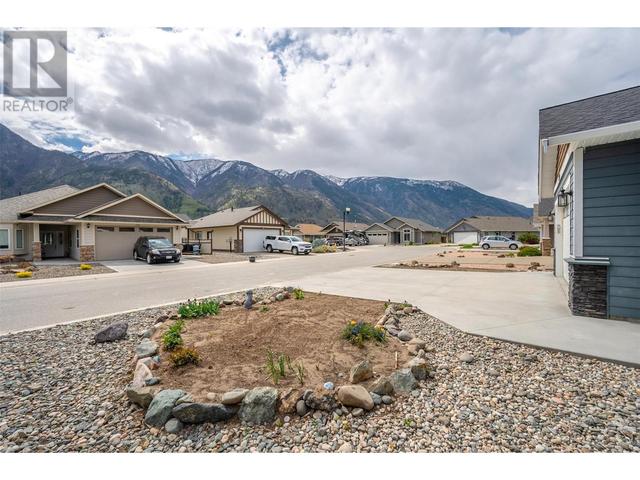 331 Forner Crescent, House detached with 2 bedrooms, 2 bathrooms and 4 parking in Keremeos BC | Image 45