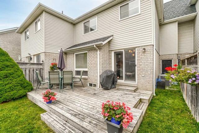 1638 Avonmore Sq, House attached with 3 bedrooms, 3 bathrooms and 2 parking in Pickering ON | Image 31