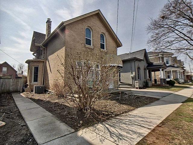 107 East Ave, House detached with 3 bedrooms, 2 bathrooms and 4 parking in Brantford ON | Image 17