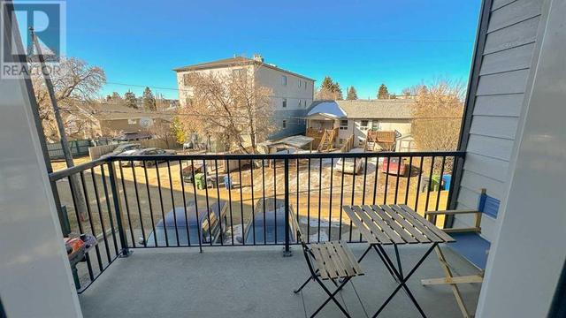 205, - 3730 50 Avenue, Condo with 2 bedrooms, 1 bathrooms and 1 parking in Red Deer AB | Image 2