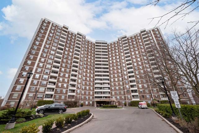 517 - 20 Edgecliff Gfwy, Condo with 3 bedrooms, 2 bathrooms and 1 parking in Toronto ON | Image 10