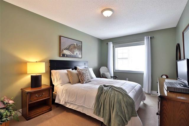 9 - 31 Sunvale Pl, Townhouse with 3 bedrooms, 3 bathrooms and 2 parking in Hamilton ON | Image 16