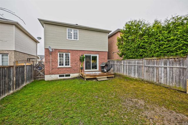 52 Adams St, House attached with 3 bedrooms, 3 bathrooms and 6 parking in Bradford West Gwillimbury ON | Image 12