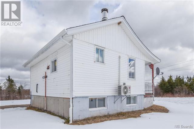 386 Chemin Mallais, House detached with 1 bedrooms, 1 bathrooms and null parking in Saint Isidore P NB | Image 6