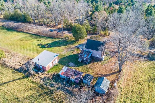 884 Stone Hedges Road, House detached with 2 bedrooms, 1 bathrooms and 10 parking in North Algona Wilberforce ON | Image 25