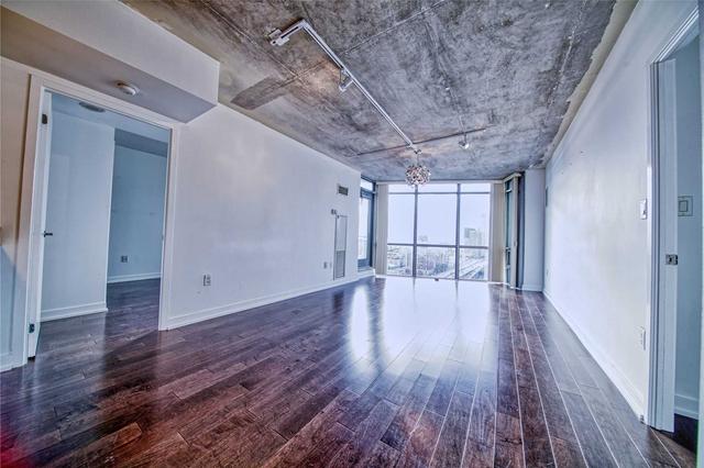 2205 - 5 Mariner Terr, Condo with 2 bedrooms, 2 bathrooms and 1 parking in Toronto ON | Image 10