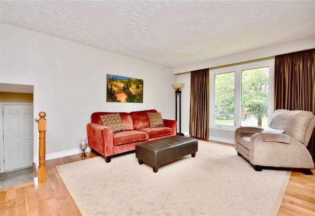 17 Algonquin Tr, House detached with 2 bedrooms, 2 bathrooms and 6 parking in Barrie ON | Image 30