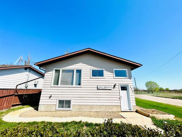 126 1 Avenue E, House detached with 4 bedrooms, 1 bathrooms and null parking in Cereal AB | Image 2
