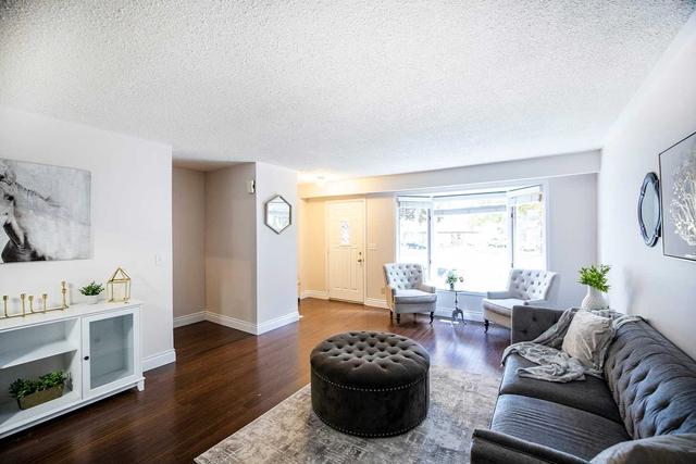 8 Vancouver Crt, House semidetached with 3 bedrooms, 2 bathrooms and 3 parking in Oshawa ON | Image 28