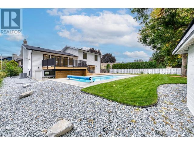 565 Sarsons Road, House detached with 4 bedrooms, 3 bathrooms and 2 parking in Kelowna BC | Image 22
