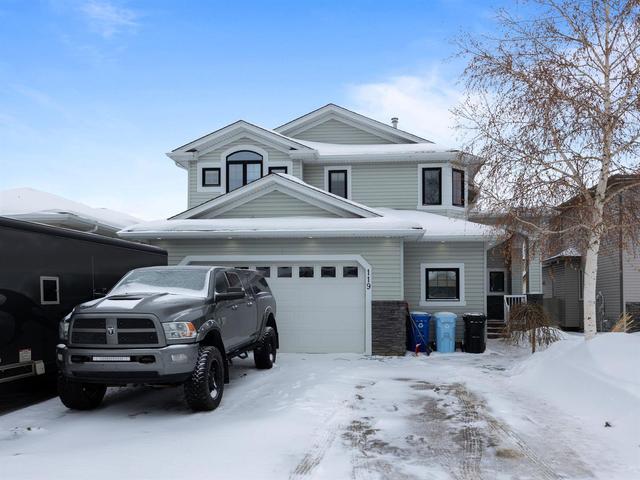 119 Iris Way, House detached with 5 bedrooms, 3 bathrooms and 5 parking in Wood Buffalo AB | Image 1