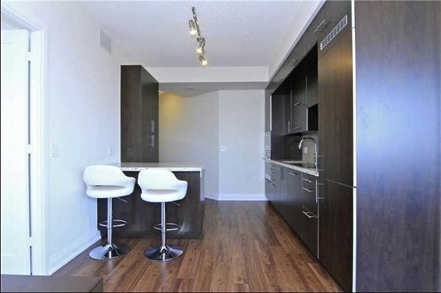 4423 - 5 Sheppard Ave E, Condo with 2 bedrooms, 2 bathrooms and 1 parking in Toronto ON | Image 6