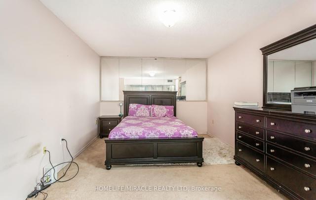 1102 - 4 King Cross Rd, Condo with 3 bedrooms, 2 bathrooms and 2 parking in Brampton ON | Image 13