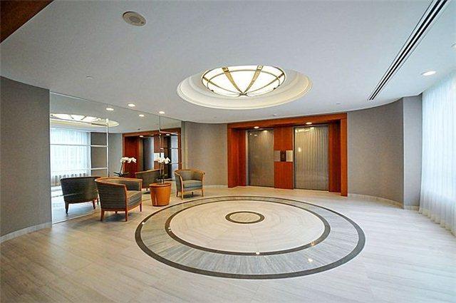 1003 - 211 Queens Quay W, Condo with 2 bedrooms, 3 bathrooms and 1 parking in Toronto ON | Image 3
