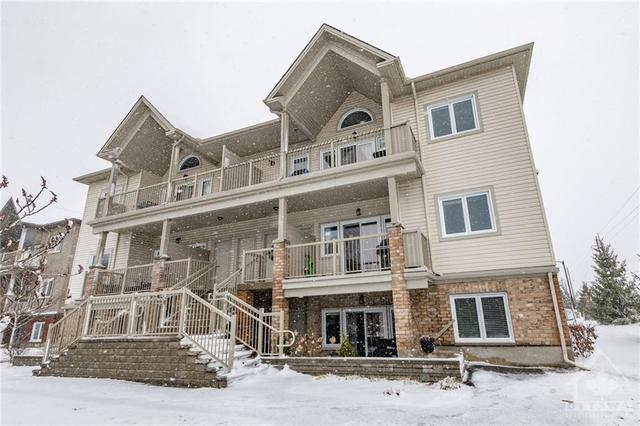 h - 366 Wood Acres Grove, Condo with 2 bedrooms, 1 bathrooms and 1 parking in Ottawa ON | Image 1