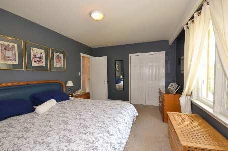 184 Combe Ave, House detached with 3 bedrooms, 2 bathrooms and 6 parking in Toronto ON | Image 7