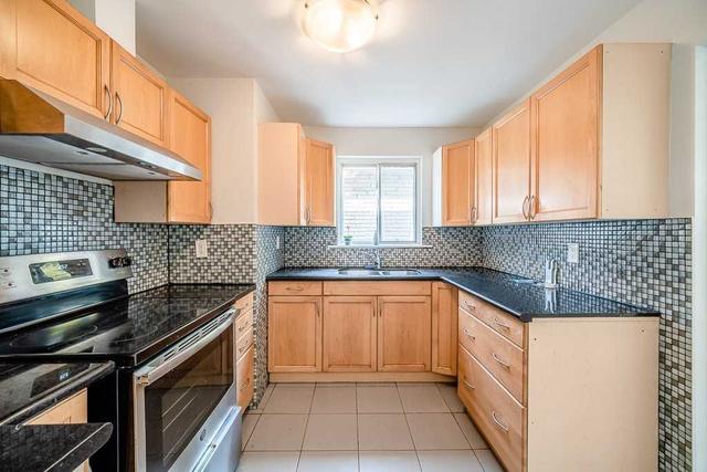 upper - 3517 St Clair Ave, House detached with 4 bedrooms, 2 bathrooms and 3 parking in Toronto ON | Image 16