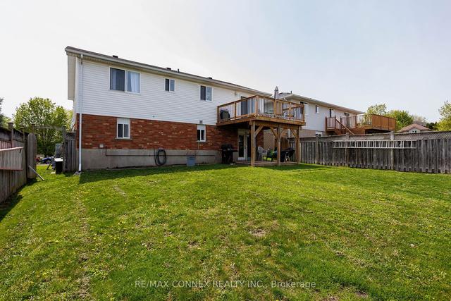 31 Peartree Cres, House detached with 3 bedrooms, 2 bathrooms and 5 parking in Guelph ON | Image 22