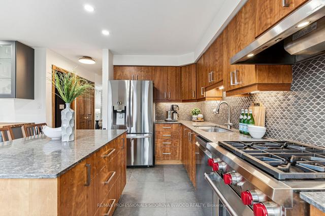 103 Viella St, House attached with 3 bedrooms, 4 bathrooms and 2 parking in Toronto ON | Image 8