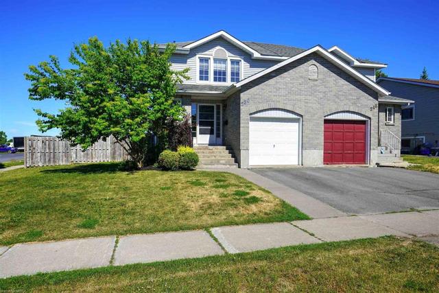 550 Evangeline Avenue, House semidetached with 3 bedrooms, 1 bathrooms and null parking in Kingston ON | Image 1