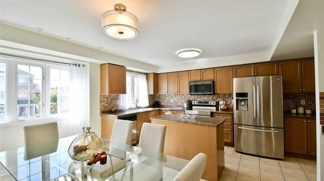 87 Wilkes Cres, House attached with 3 bedrooms, 4 bathrooms and 3 parking in Toronto ON | Image 9