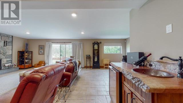 1788 Willowbrook Road, House detached with 3 bedrooms, 2 bathrooms and 10 parking in Okanagan Similkameen C BC | Image 34