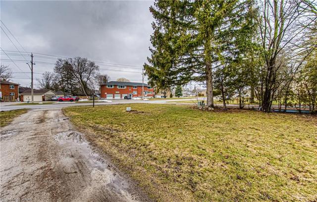 92 River Road E, House detached with 2 bedrooms, 1 bathrooms and 5 parking in Kitchener ON | Image 13
