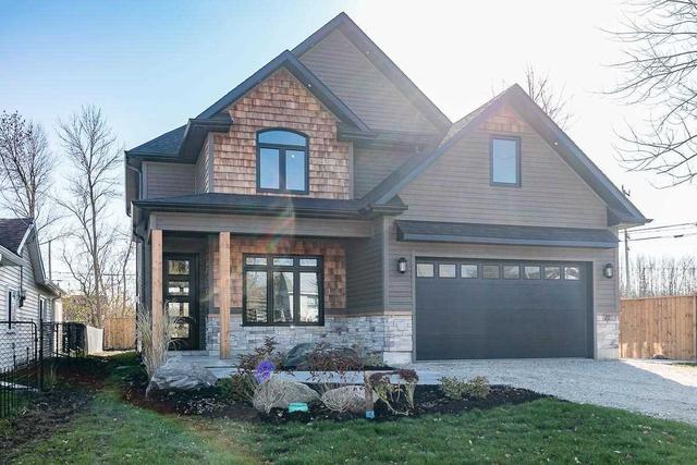 9 Nottawa Rd, House detached with 4 bedrooms, 3 bathrooms and 8 parking in Wasaga Beach ON | Image 1
