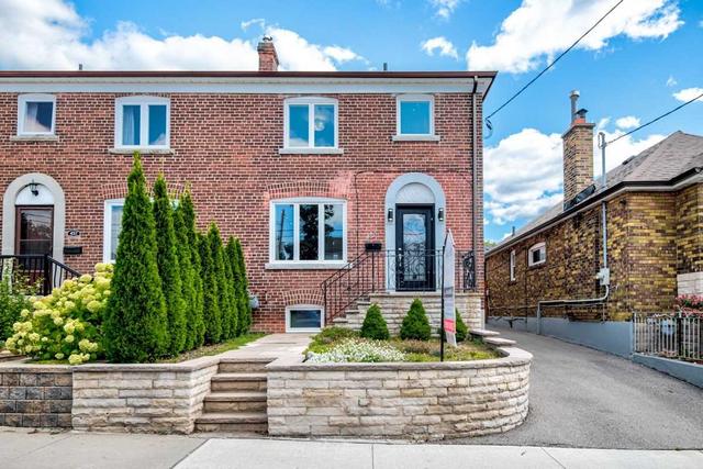 455 Oakwood Ave, House semidetached with 3 bedrooms, 3 bathrooms and 4 parking in Toronto ON | Image 1