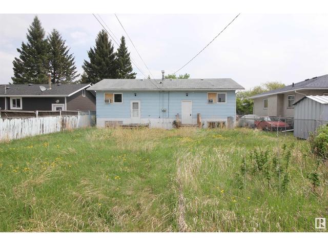 5110 46 St, House attached with 2 bedrooms, 2 bathrooms and null parking in Mannville AB | Image 5