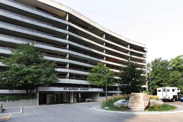 409 - 80 Quebec Ave, Condo with 2 bedrooms, 2 bathrooms and 1 parking in Toronto ON | Image 1