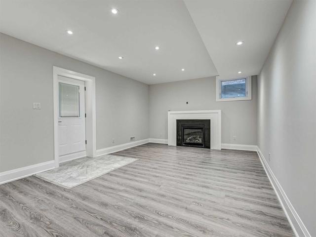 33 Brumwell St, House detached with 4 bedrooms, 5 bathrooms and 8 parking in Toronto ON | Image 28