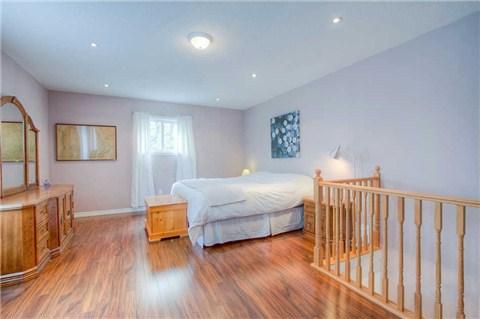 563 Craven Rd, House detached with 1 bedrooms, 2 bathrooms and 3 parking in Toronto ON | Image 12