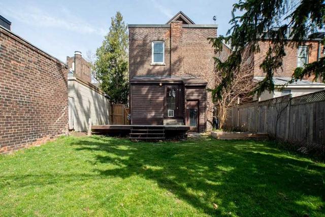 5 Simpson Ave, House detached with 6 bedrooms, 3 bathrooms and 0 parking in Toronto ON | Image 27