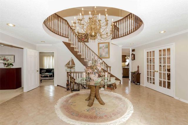 14 Levine Crt, House detached with 5 bedrooms, 3 bathrooms and 6 parking in Brampton ON | Image 34