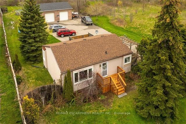 24 Talbot St E St E, House detached with 2 bedrooms, 2 bathrooms and 10 parking in Haldimand County ON | Image 1
