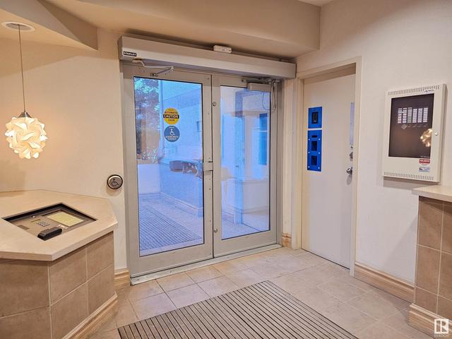 305 - 11640 79 Av Nw, Condo with 2 bedrooms, 2 bathrooms and 2 parking in Edmonton AB | Image 4
