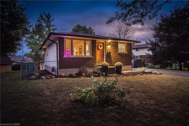 119 Hadati Rd, House detached with 3 bedrooms, 1 bathrooms and 3 parking in Guelph ON | Image 34