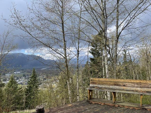 42700 Majuba Hill Road, House detached with 2 bedrooms, 1 bathrooms and null parking in Chilliwack BC | Image 4