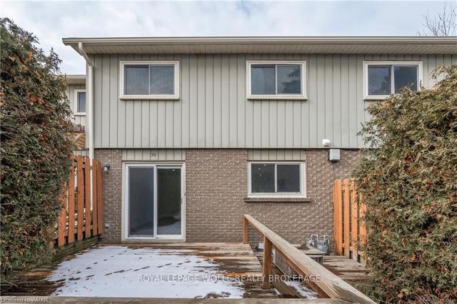 51 Paulander Dr, Townhouse with 3 bedrooms, 2 bathrooms and 2 parking in Kitchener ON | Image 26