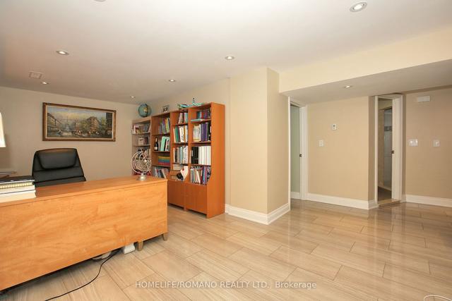 566 Mcroberts Ave, House detached with 3 bedrooms, 4 bathrooms and 4 parking in Toronto ON | Image 21