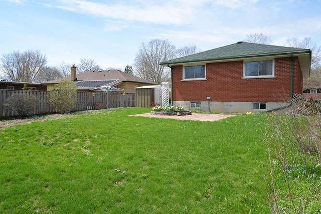 1166 Milburn St, House detached with 3 bedrooms, 1 bathrooms and 2 parking in Peterborough ON | Image 20