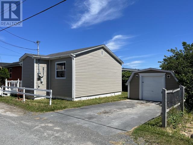 20 Osbourne Street, House detached with 2 bedrooms, 1 bathrooms and null parking in Placentia NL | Image 10