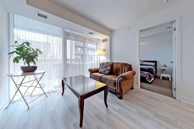 424 - 160 Flemington Rd, Condo with 2 bedrooms, 2 bathrooms and 1 parking in Toronto ON | Image 8