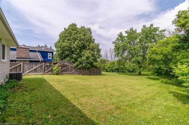 u - 35 Carriage Rd, House detached with 3 bedrooms, 1 bathrooms and 2 parking in St. Catharines ON | Image 13