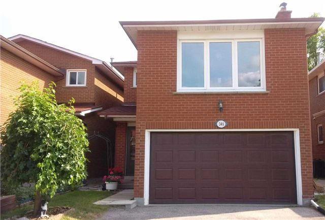 146 Stephenson Cres, House attached with 3 bedrooms, 3 bathrooms and 2 parking in Richmond Hill ON | Image 1
