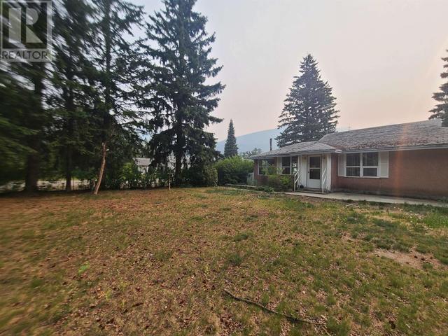 1275 4th Avenue, House detached with 3 bedrooms, 1 bathrooms and null parking in Valemount BC | Image 17