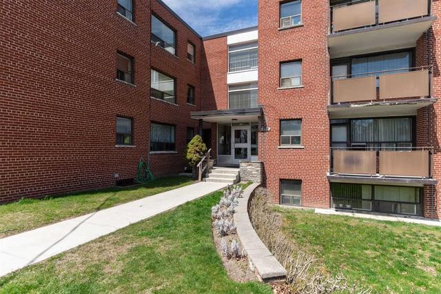 208 - 176 Berry Rd, House detached with 1 bedrooms, 1 bathrooms and 1 parking in Toronto ON | Image 4